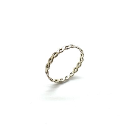 Zilveren aanschuif ring met infinity schakel.