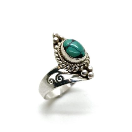 Zilveren boho ring met turquoise edelsteen.