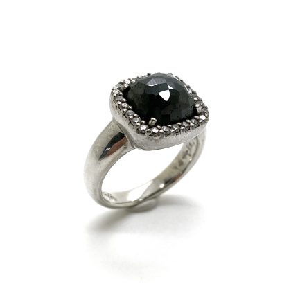 Ti Sento Milano zilveren ring met zwarte kristal glas en zirconia.
