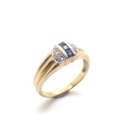 18K vintage gouden ring gezet met diamanten en saffier.