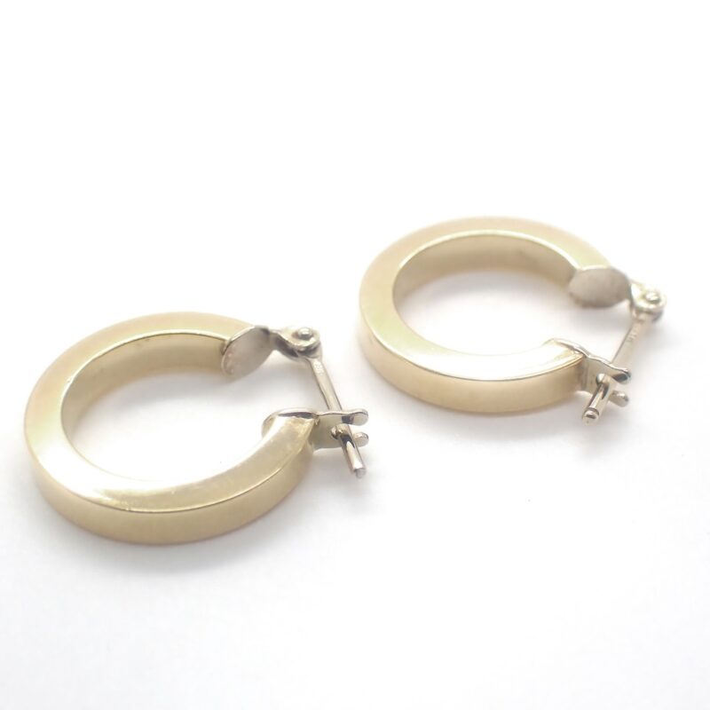 Gouden gladde huggie hoops | ø 14,5 mm